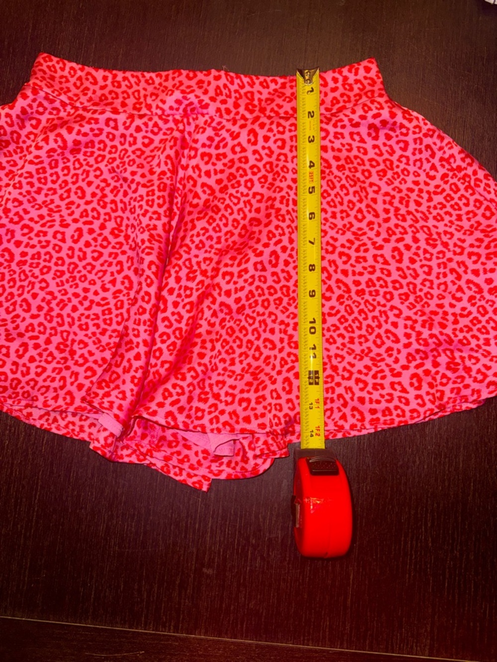 Adrienne Hot Pink Leopard Print Pull-On Shorts - Picture 5 of 8